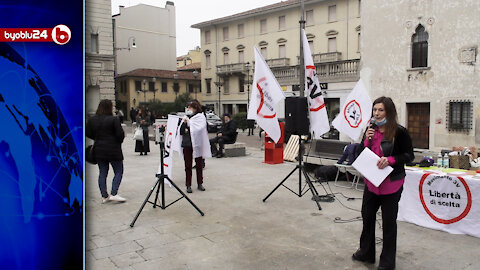 “RIPRENDIAMOCI LA VITA”, LA MANIFESTAZONE A UDINE DI M3V