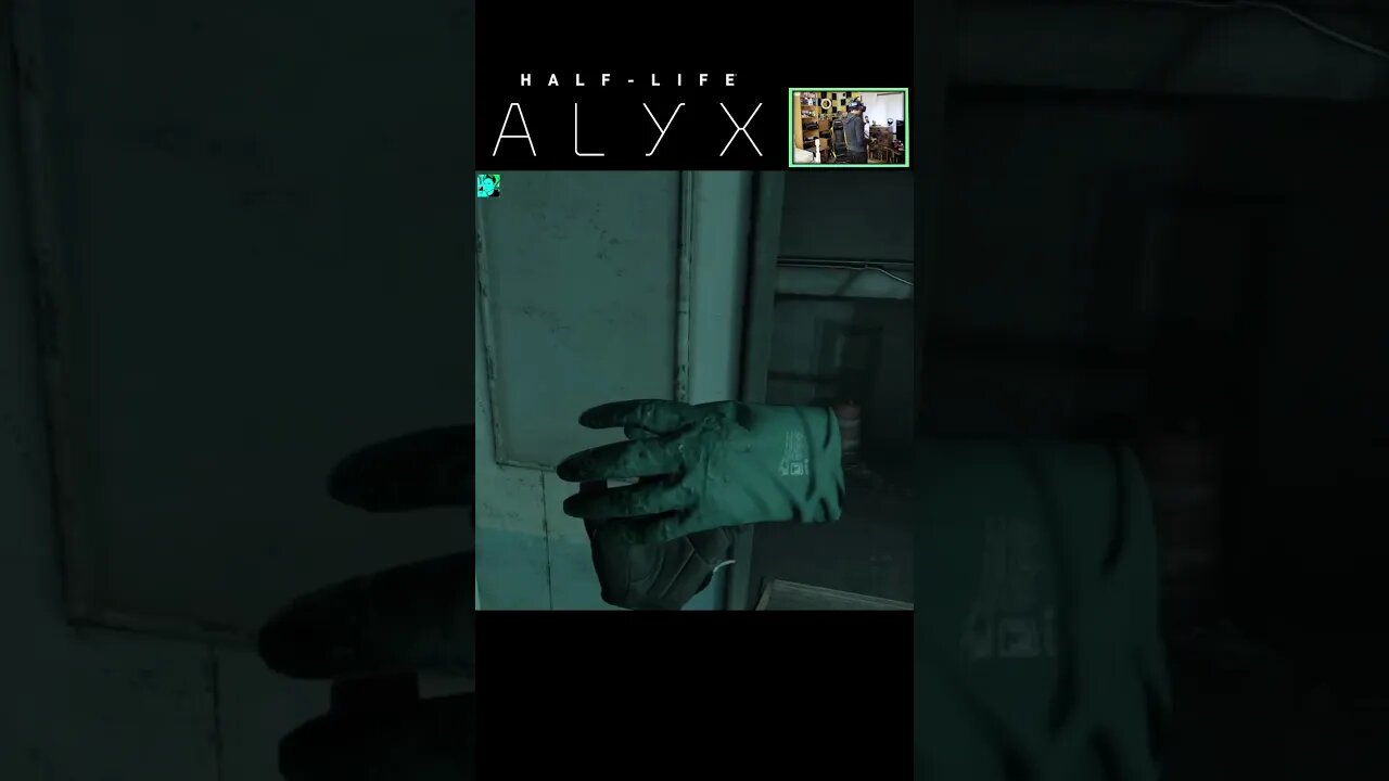 Exploring Eerie Buildings in Half-Life: Alyx VR Gameplay - A Spine Chilling Adventure