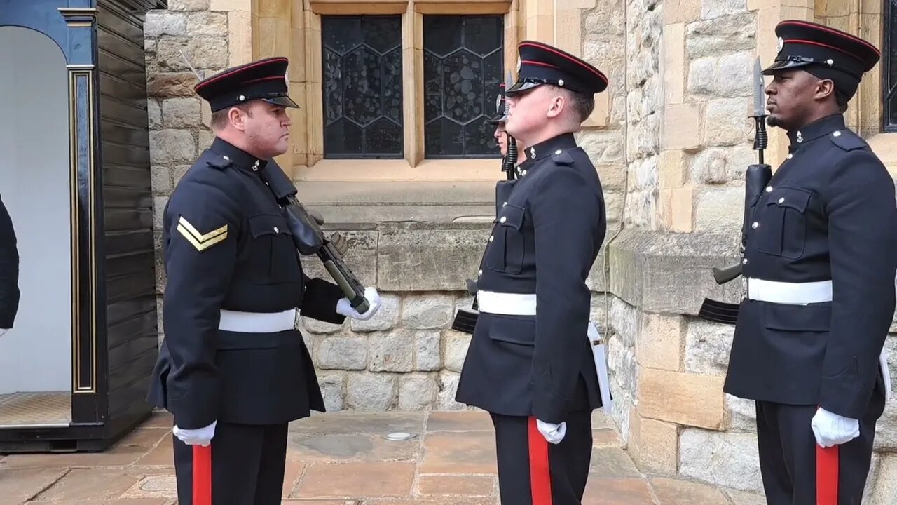 39 engineer regiment inspection changing of the guard #toweroflondon