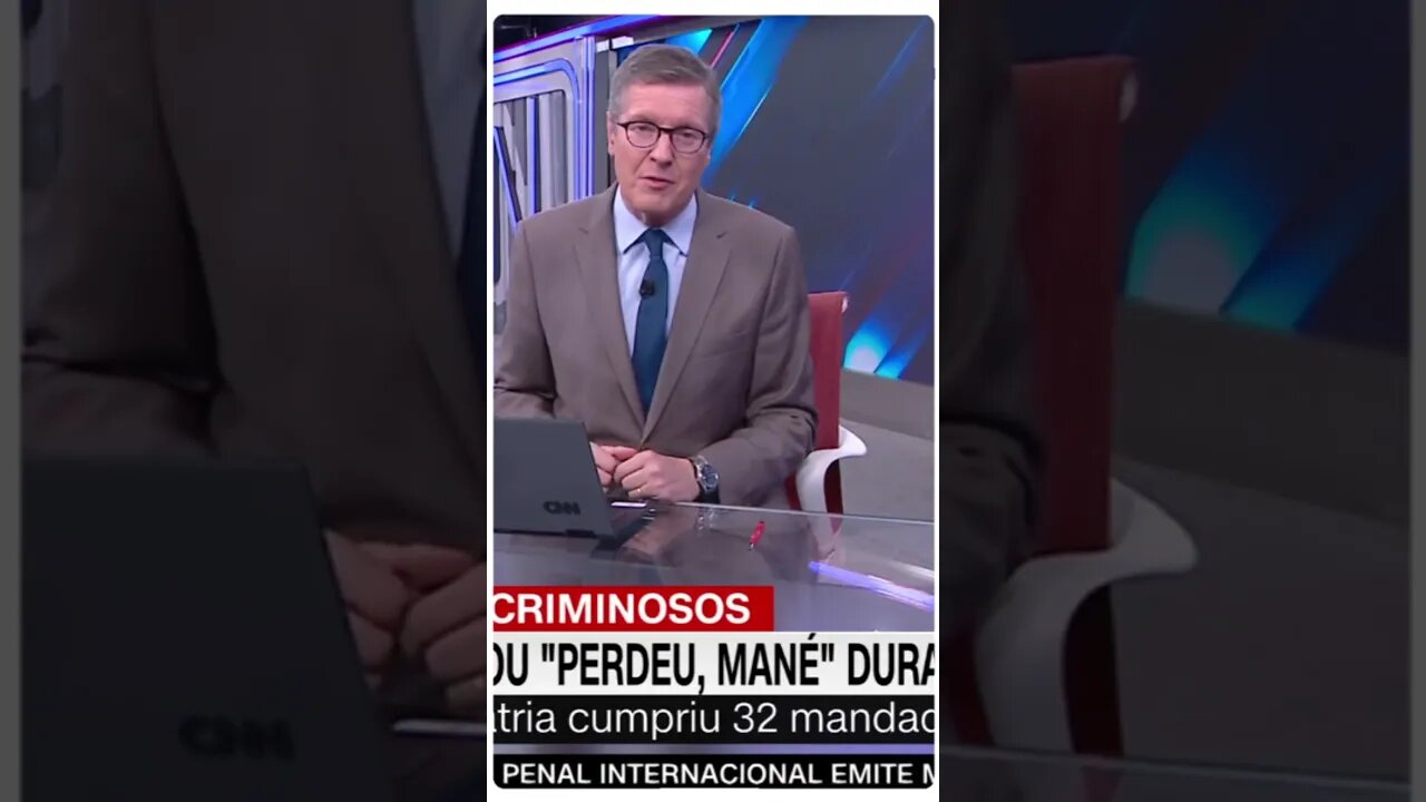 Mulher que pichou "perdeu, mané" durante ataques de 8/1 é presa pela PF CNN PRIME TIME @shortscnn