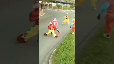 SUPER PULOS NINJAS DO FOFÃO, O MÁSKARA, GOKU E BEN10 DANÇANDO NA CARRETA DA ALEGRIA, LIKE