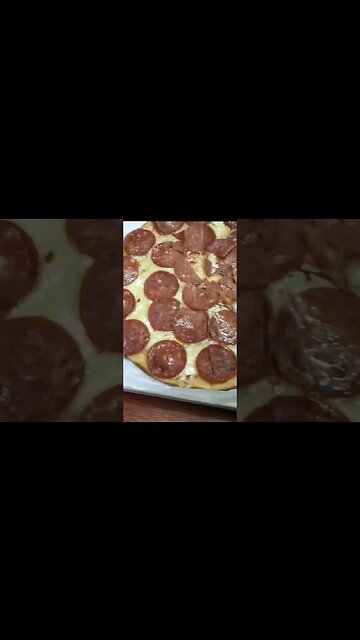 Pizza Pepperoni Mushroom and Beef #pizza #peperoni #mushroom #shorts