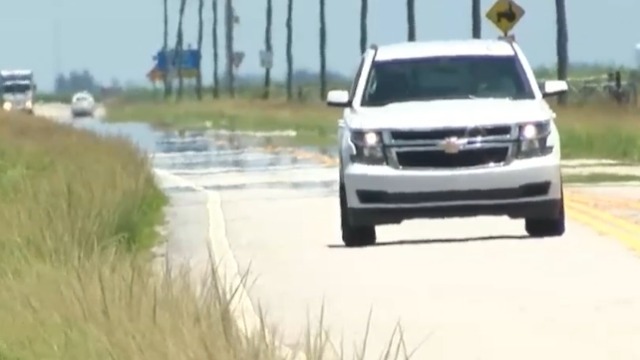 Highway breakdown: Stay in your car