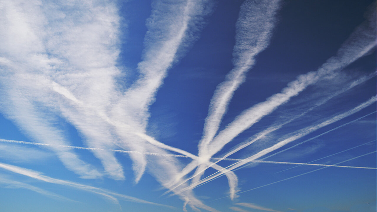 Beweis, dass es sich um Chemtrails und nicht um Kondensstreifen handelt!