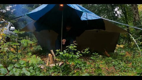 Camping alone in heavy rain and thunder -18