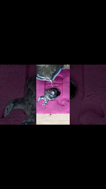 Pouring Molten Pewter on Kinetic Sand #shorts #shortsfeed #kineticsand