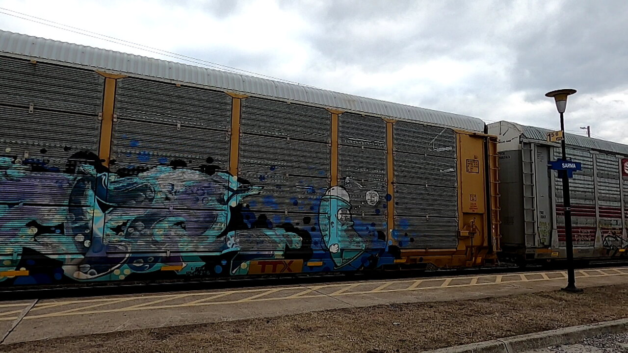 CN 5697 & CN 5610 Engines Autorack Train Eastbound In Ontario