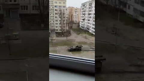 ★★★ Russian Military Vehicles Driving in Northern Kyiv