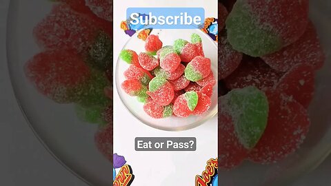 Fizzy Strawberries 🍓 Eat Or Pass on this EPIC candy 😍 #sweets #candy #shorts #youtubeshorts #eat