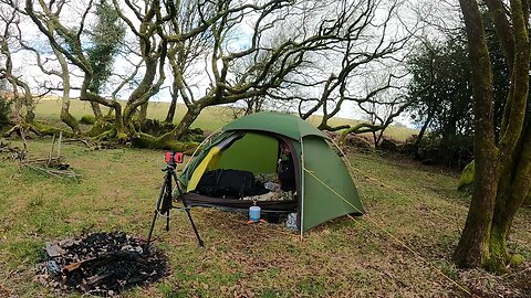 Putting my sleep system in the bergen speedlapse. Reddacleave campsite Dartmoor 25th March 2023