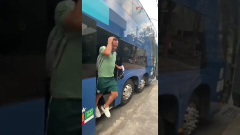 FLU JÁ ESTÁ EM BH E COMEMORA O ANIVERSÁRIO DE FABIO ANTES DE ENCARAR O ATLÉTICO-MG