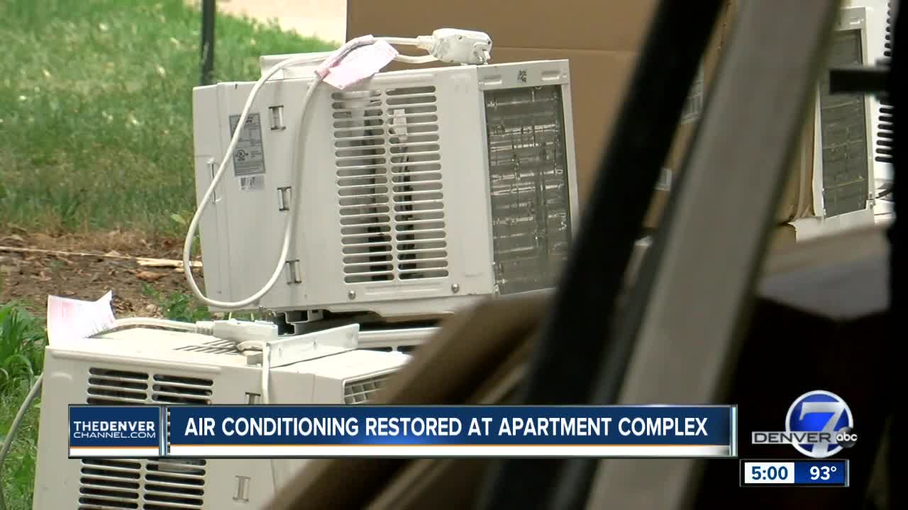 Apartment complex installs 100 window AC units after central AC fails