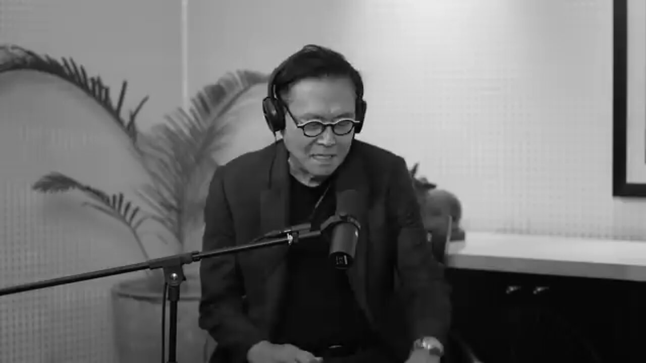 Robert kiyosaki lessons how to make money and be successful . Robert kiyosaki interview in India