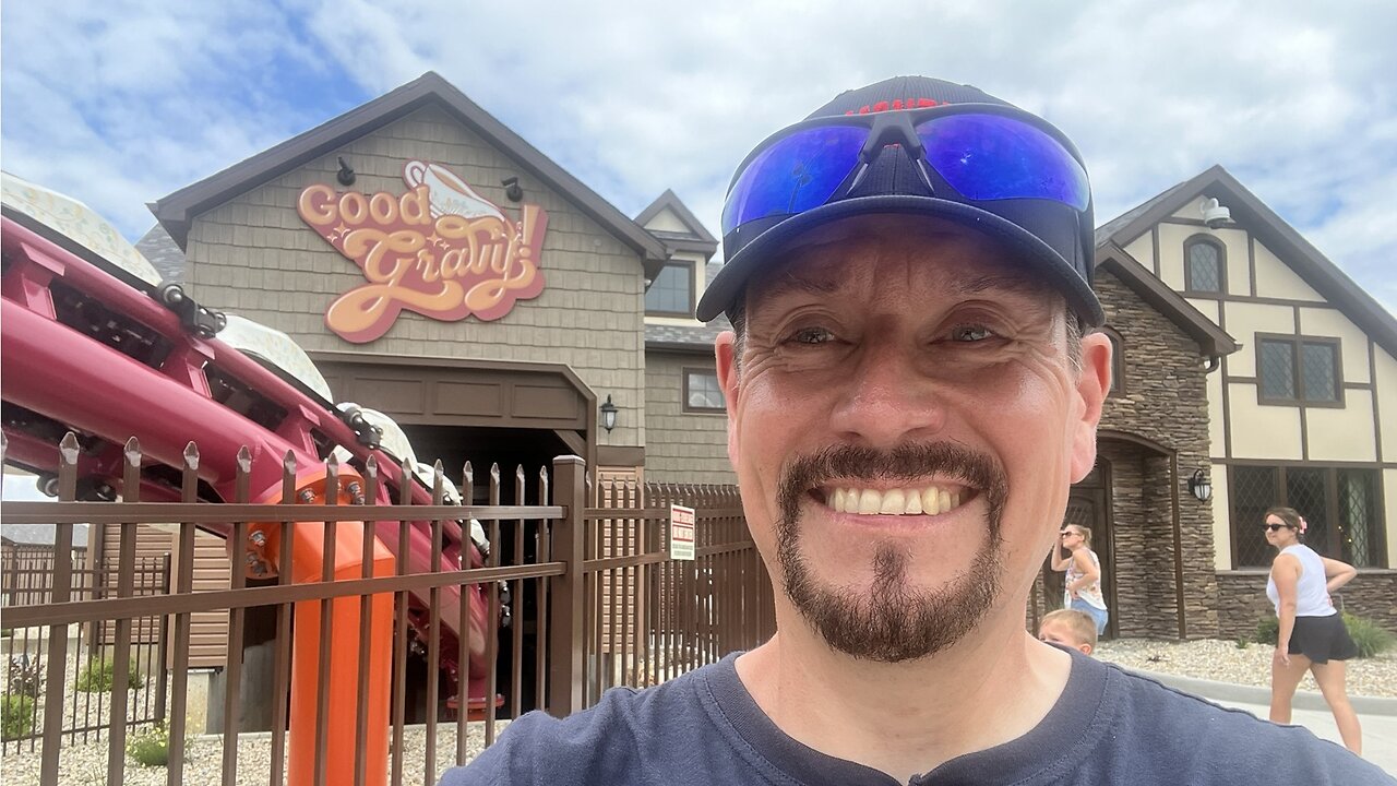 Off Ride Footage of GOOD GRAVY! at HOLIDAY WORLD, Santa Claus, Indiana, USA