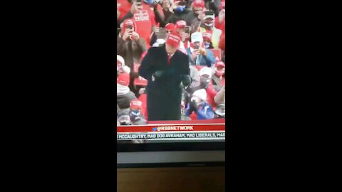 Trump dancing ya