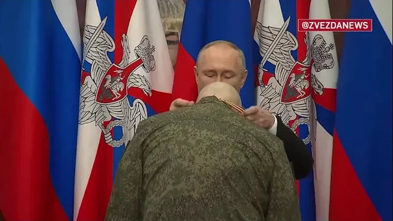 💢Russian President Vladimir Putin awarded the Hero of Russia, General of the Army Sergei Surovikin