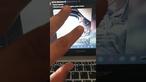 Jair Bolsonaro sobrevoa áreas atingidas pelas chuvas em santa Catarina... e cadê lula janja xuxu ??