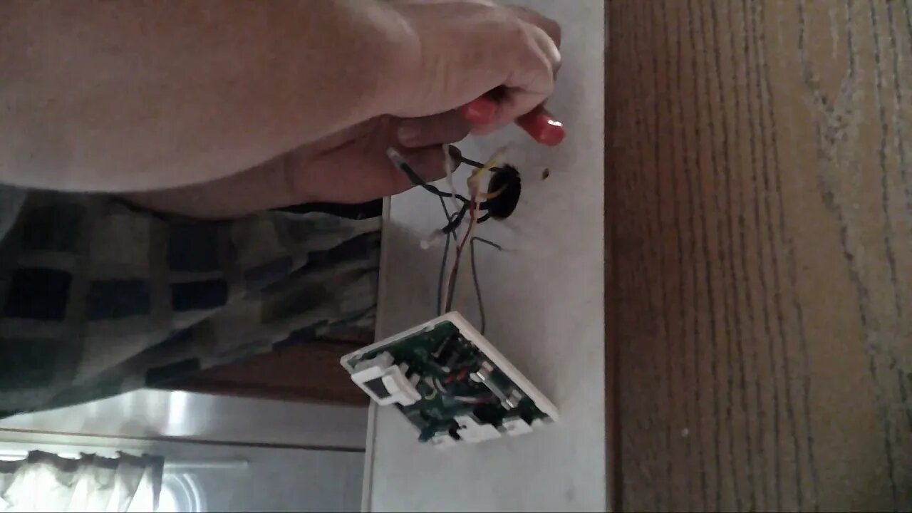 How to change out RV Thermostat.
