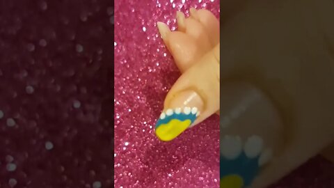 easy nail art short #mehsimcreations #ytshorts #shortvideo #nailart #nails #youtubeshorts
