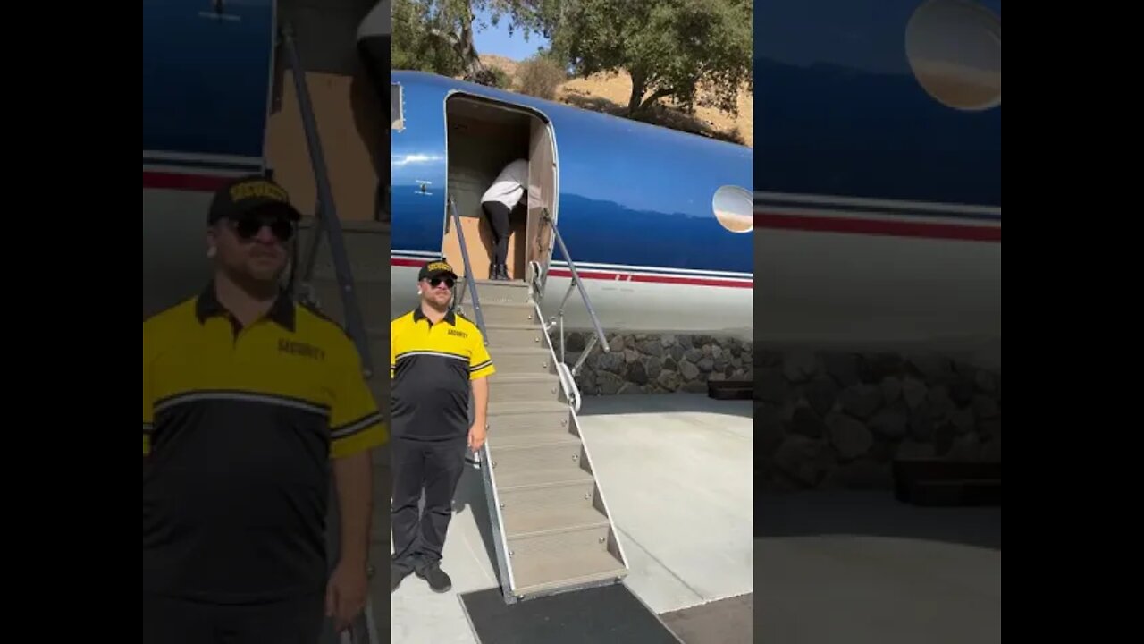 LOOK who got off the PLANE