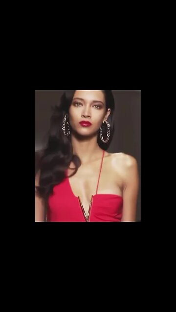 Elisabetta Franchi Spring/Summer 2017 Collection