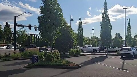 #Live #Trump #flag wave #Portland #Oregon