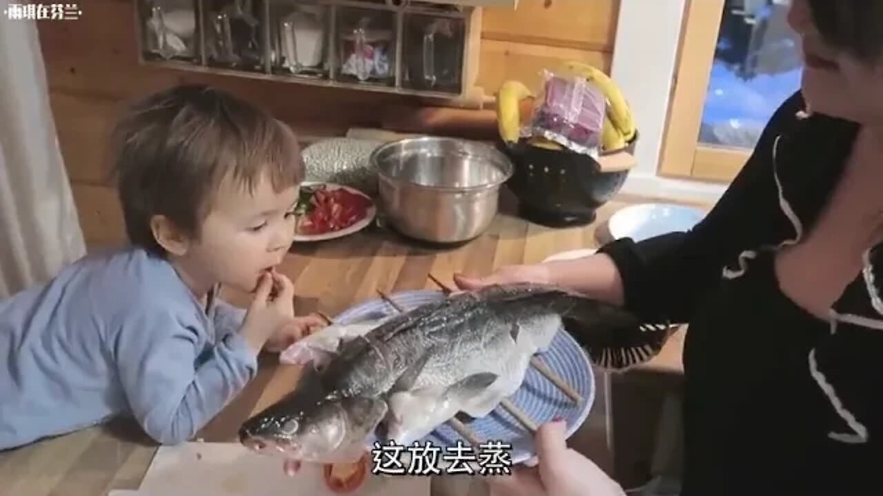 10 $ Chop chilli fish and challenge chilli preserved eggs