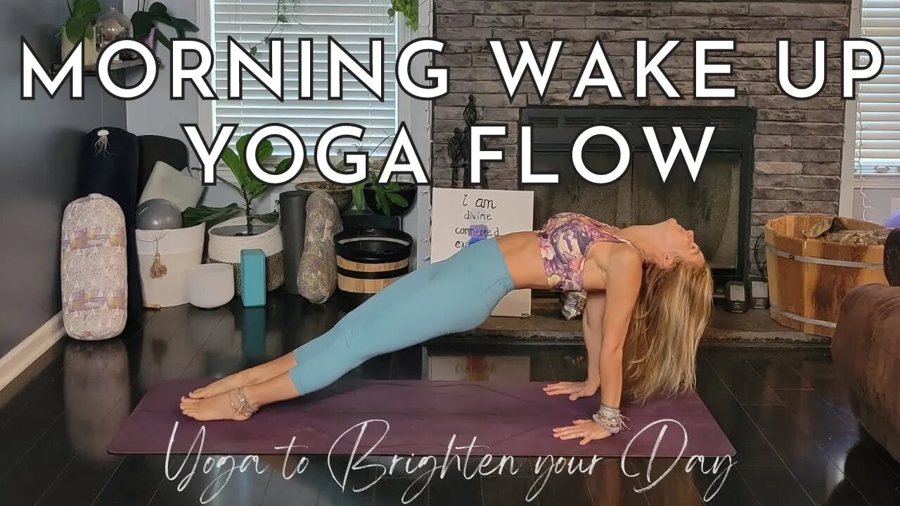 Morning Wake Up Yoga Flow || Yoga to Brighten Your Day || Yoga with Stephanie