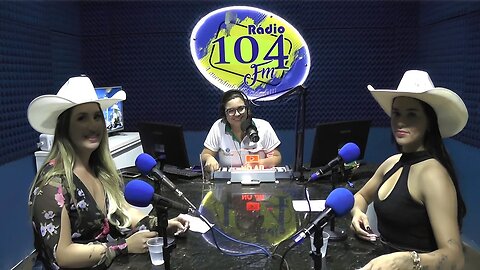 Entrevista com as Candidatas a gorota Expoalta Dani Badan e Dayane Lopes na Rádio 104fm