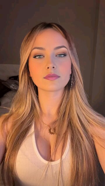 Natural beauty ❤️❤️ #foryou #trending #OOTD #outfit #fyp #foryoupage #viral