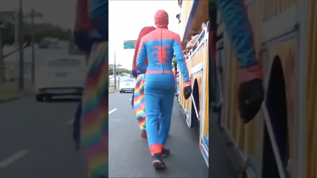 FOFÃO E HOMEM-ARANHA DANÇANDO NA CARRETA DA ALEGRIA, LIKE