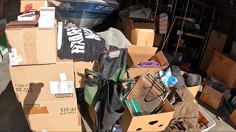 This abandoned storage wars unit has been all profits