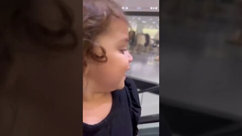 Aqui na América é assim, a gente pisca e a esposa encontra uma ZARA 😅🇺🇸💲