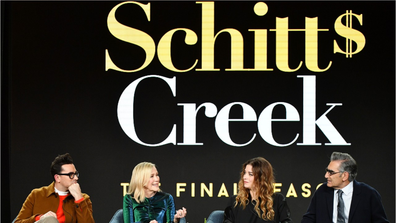 Mariah Carey Sings With The Cast Of 'Schitt's Creek'