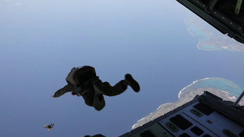 Hagåtña Fury 21 | Static-line parachute operations