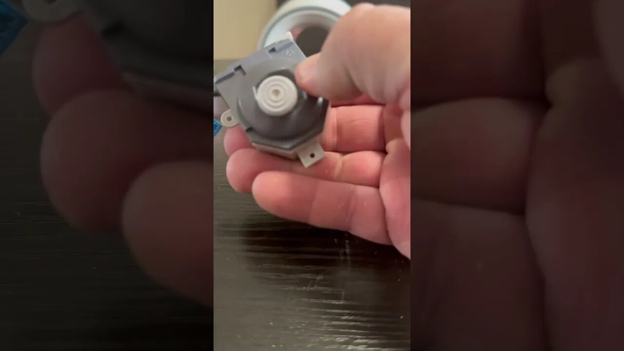 Opened Up 20 Year Old Nintendo Controller 🤢🤮