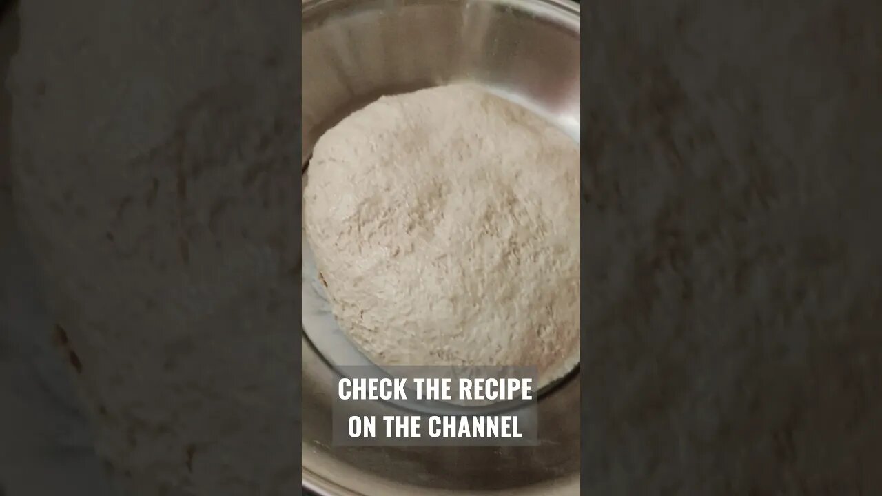 Easy way to knead dough | atta gundna ka asaan tarika | how to knead dough for roti