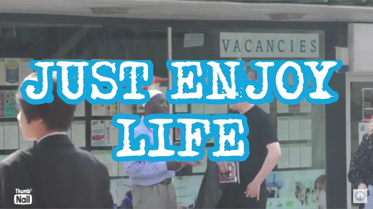 Spreading Islam v Just enjoy life! Ft Abdullaahi