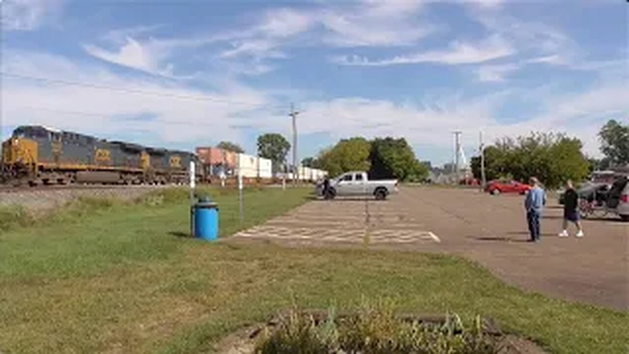 CSX I137 Intermodal Train from Sterling, Ohio September 16, 2023