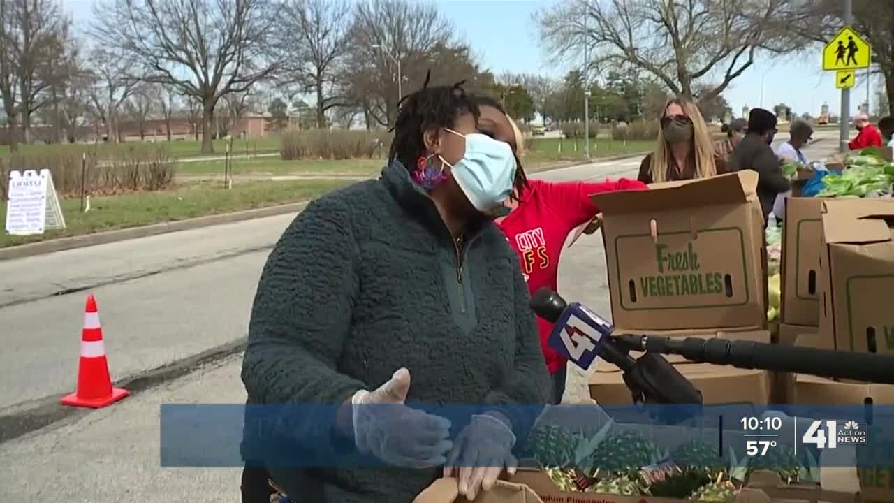 Unity Southeast gives away 7,000 pounds of food to people in need