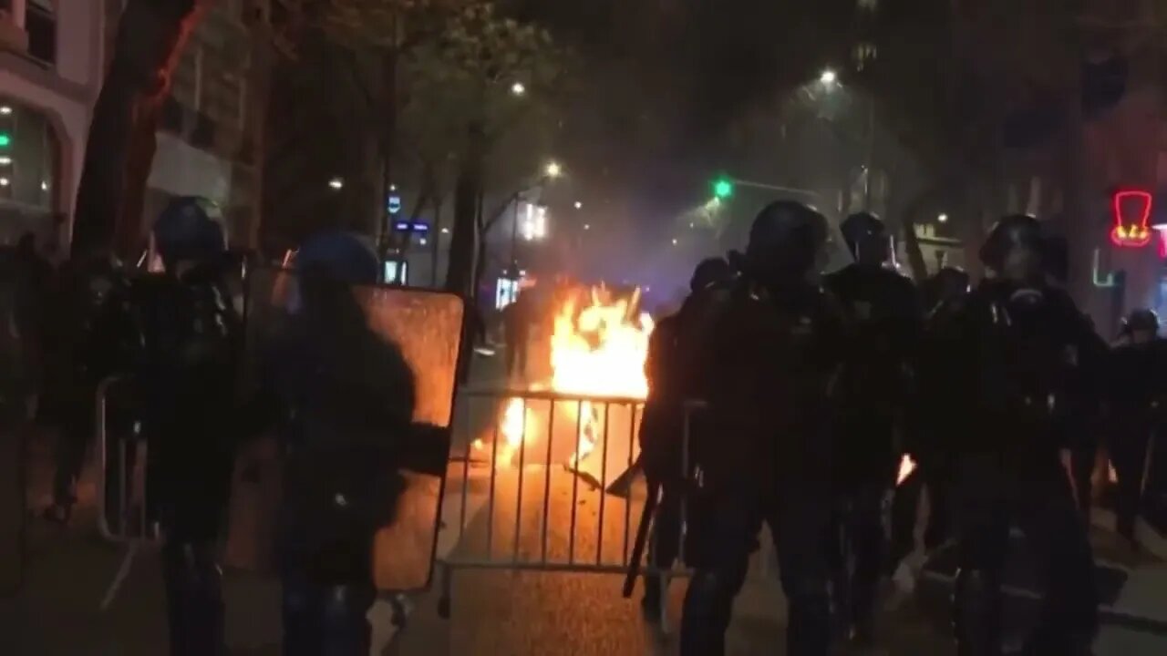 LA RESISTANCE