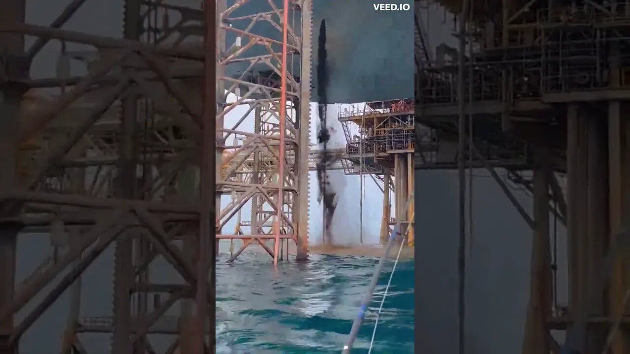 Offshore Oil Rig Massive Leak