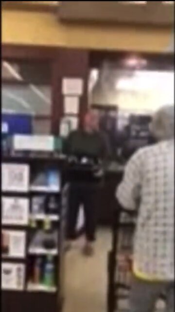 Pharmacy manager quits over administrating Covid vaccine