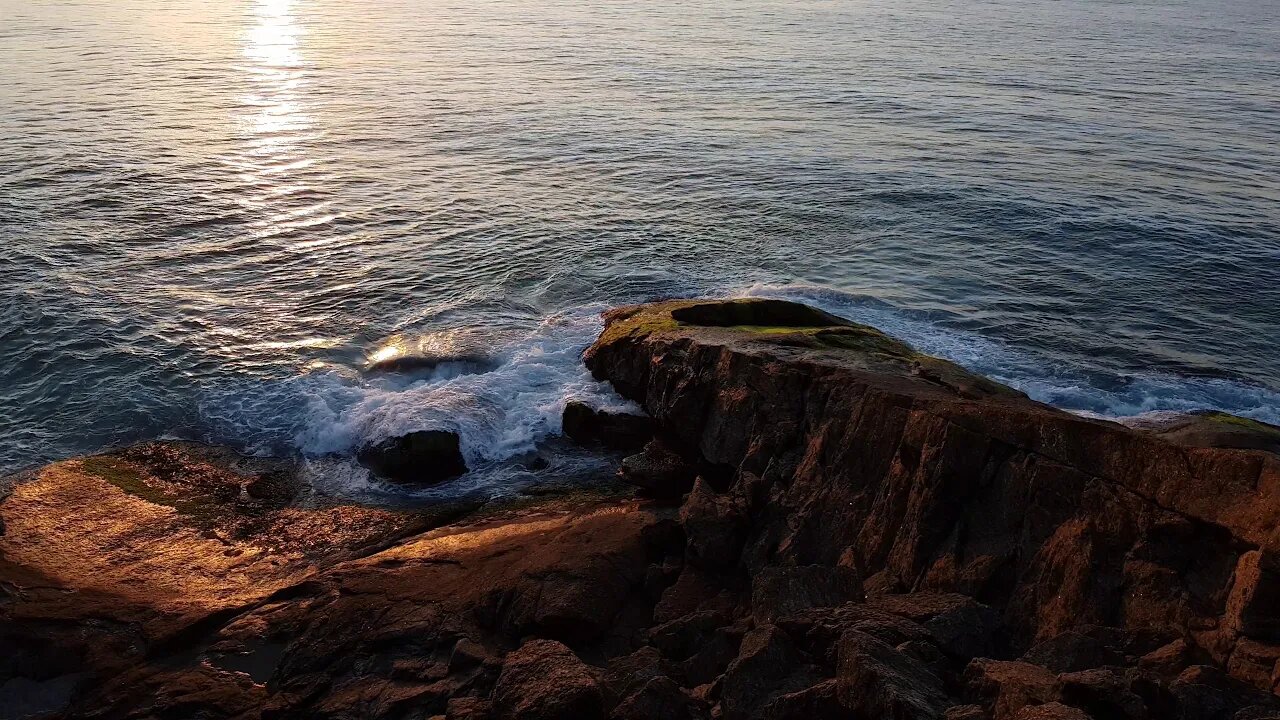 Mirante do Leblon, no Rio de Janeiro - Nascente do sol em 21 de abril de 2019