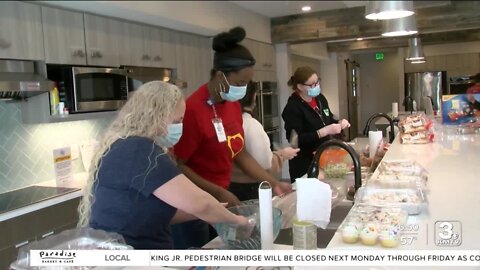 Omaha healthcare workers volunteer to serve 'Meals That Heal'