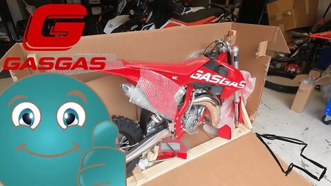 2021 GasGas MC65 | Unboxing & Walkaround