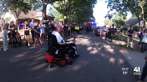 Kansas City, Kansas, man returns home 9 months after accident in Las Vegas