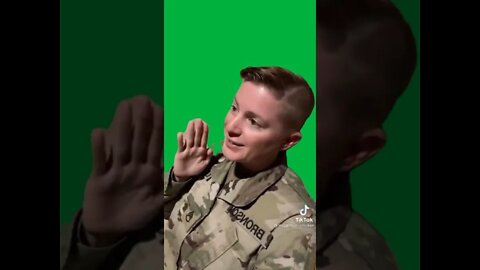 Green Screen – This U S Soldier in uniform is threatening American citizens with martial law SD