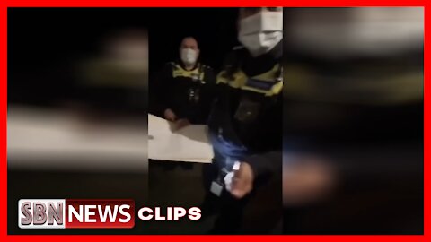 AU. Police Show Up at Someone’s Door to Interrogate Him About His Social Media Posts. - 4358