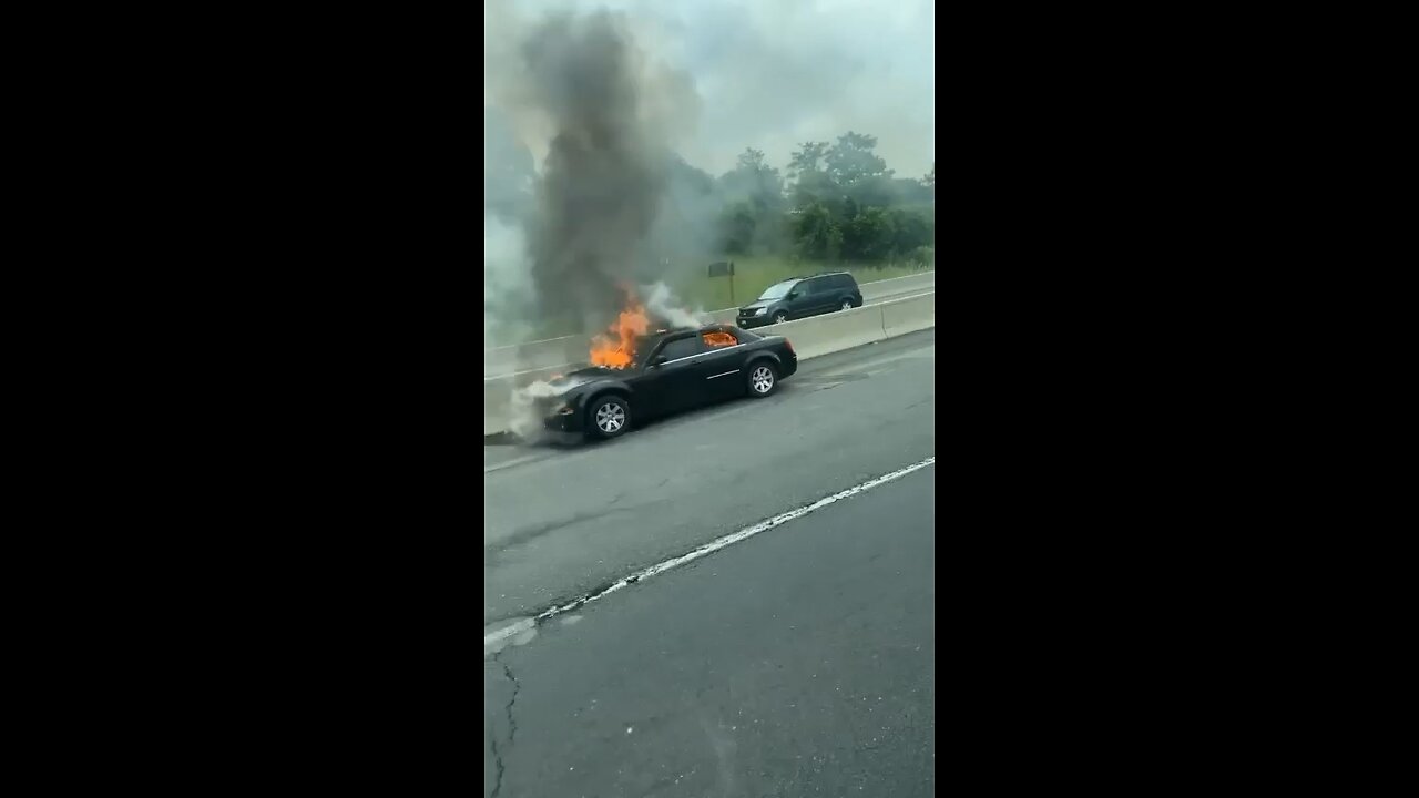 Vehicle Fire On Highway 400
